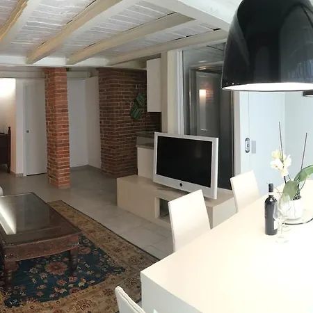 Corte Dei Bertoli * Canale